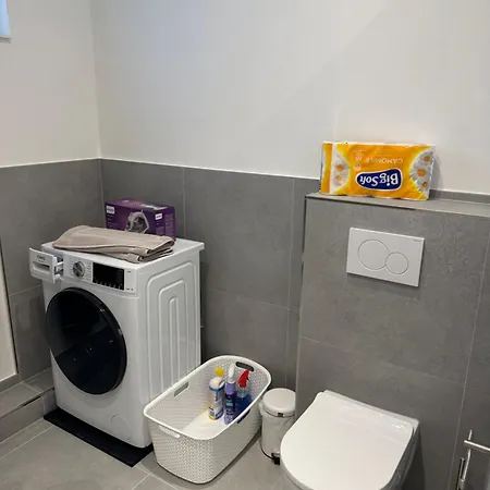 Apartament Re 2 Modernes Und Zentral Gelegenes